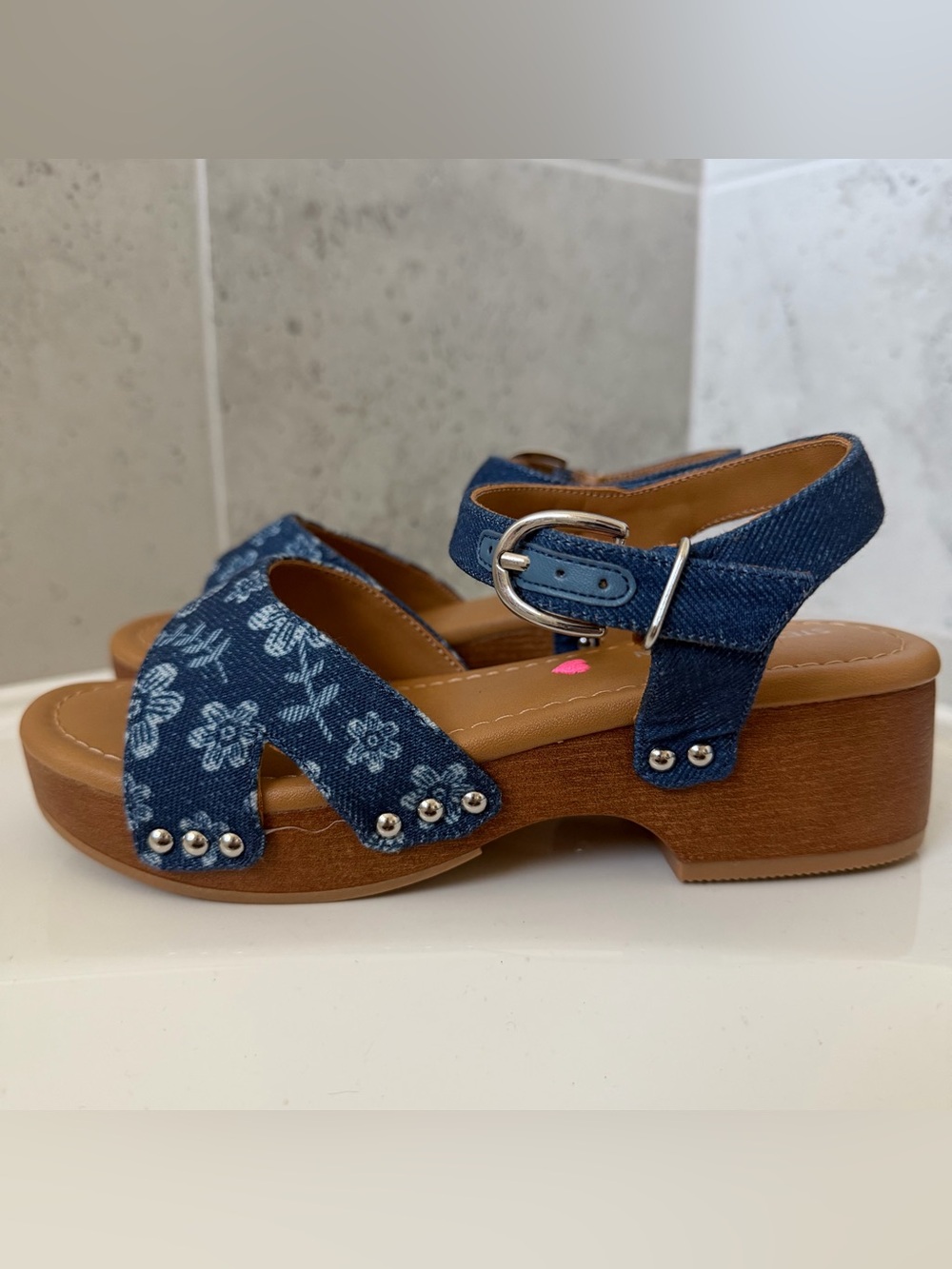 Steve Madden Kids Denim Floral Platform Sandals Size 2